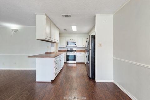 Tiny photo for 3917 Hilltop Drive, Bryan, TX 77801 (MLS # 26001662)