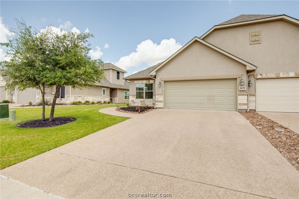Photo of 1629 Buena Vista Vis, College Station, TX 77845 (MLS # 26006976)