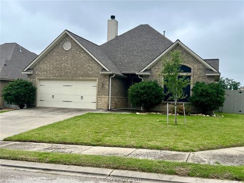 2600 Forest Oaks Drive, College Station, TX 77845 - MLS#: 24009511