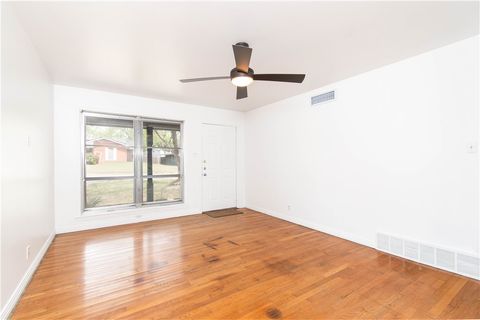 Tiny photo for 301 E WALKER Avenue, Other, TX 76501 (MLS # 26004242)