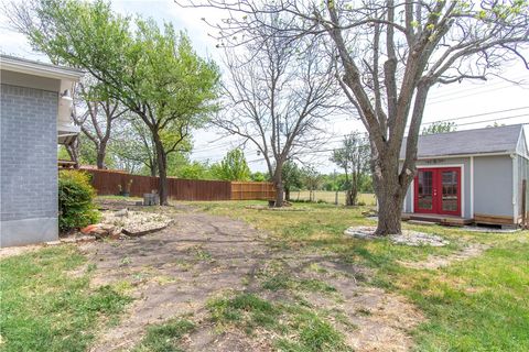 Tiny photo for 301 E WALKER Avenue, Other, TX 76501 (MLS # 26004242)