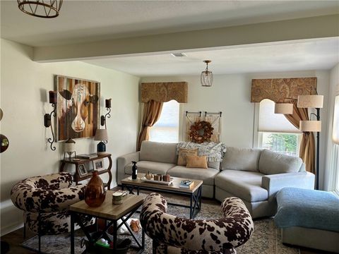 Tiny photo for 504 S Pine Street, Calvert, TX 77837 (MLS # 25012494)