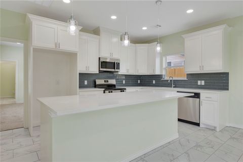 Tiny photo for 1400 W 18th Street, Bryan, TX 77803 (MLS # 26004634)