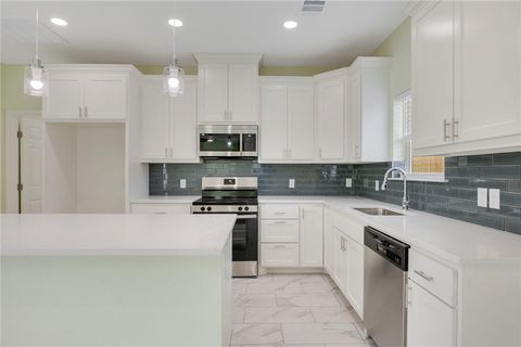 Tiny photo for 1400 W 18th Street, Bryan, TX 77803 (MLS # 26004634)