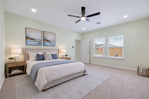 Tiny photo for 1400 W 18th Street, Bryan, TX 77803 (MLS # 26004634)