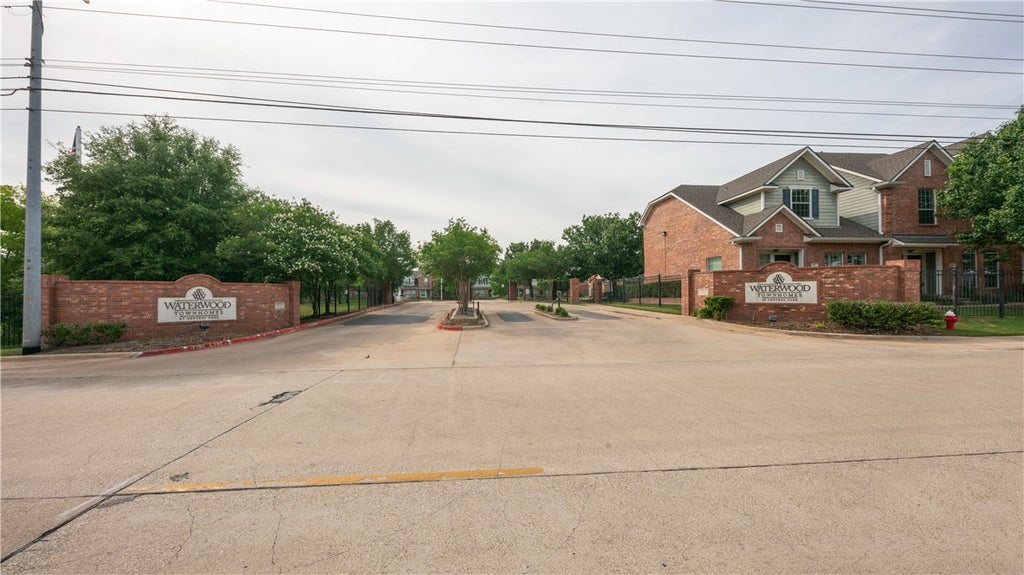 Photo of 1001 Krenek Tap Road #1201, College Station, TX 77840 (MLS # 26010300)