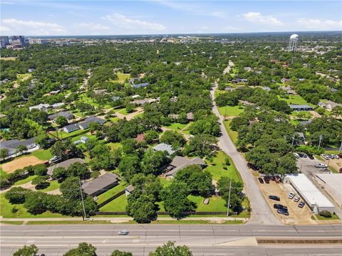 Tiny photo for 515 Crescent Drive, Bryan, TX 77801 (MLS # 26006477)