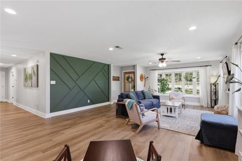 Tiny photo for 515 Crescent Drive, Bryan, TX 77801 (MLS # 26006477)