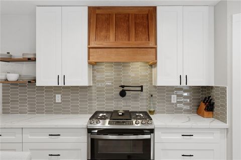 Tiny photo for 515 Crescent Drive, Bryan, TX 77801 (MLS # 26006477)