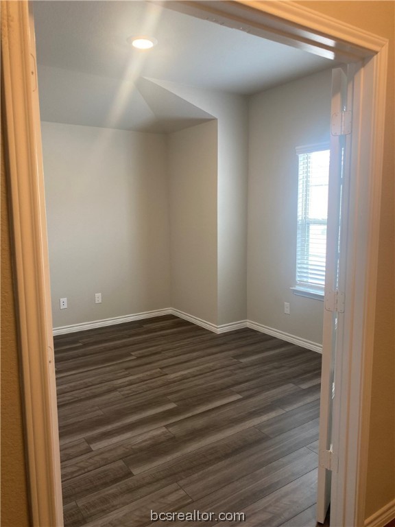 College Station, Texas 77845, United States, 4 Bedrooms Bedrooms, ,2 BathroomsBathrooms,Residential,Pending,64534