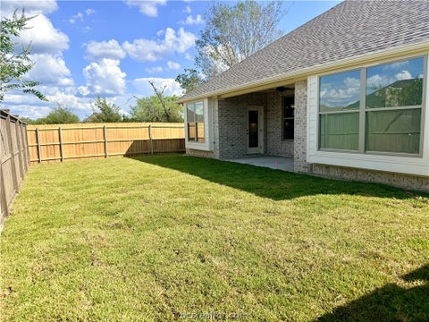 Tiny photo for 5076 Acadia Loop, Bryan, TX 77802 (MLS # 26011145)