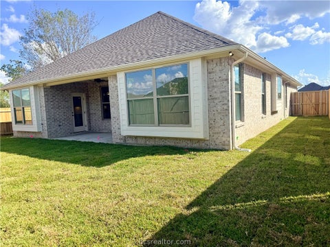 Tiny photo for 5076 Acadia Loop, Bryan, TX 77802 (MLS # 26011145)