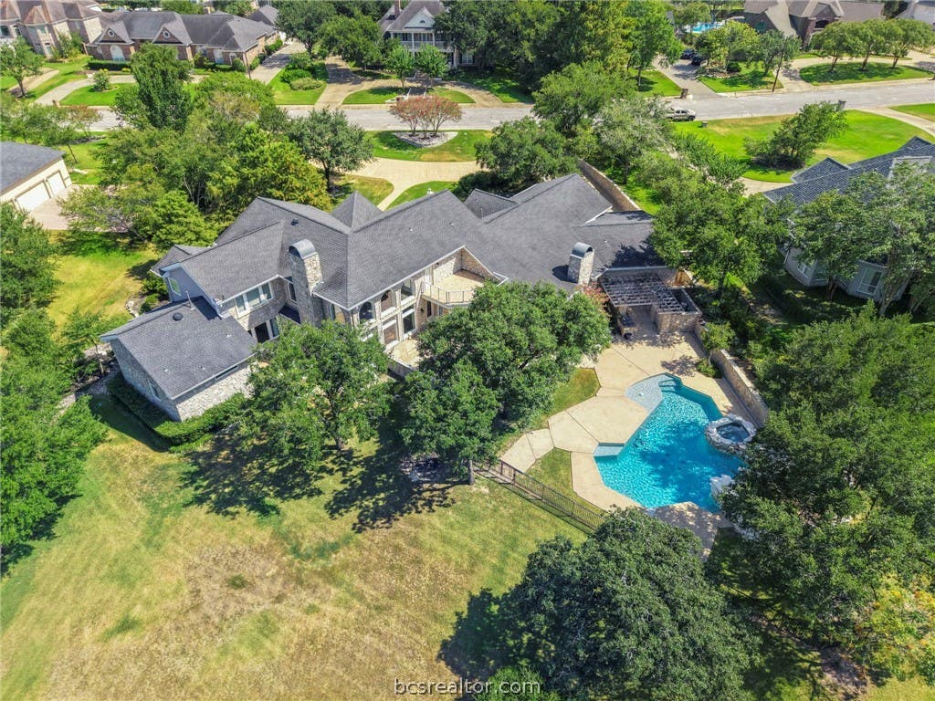 Photo of 6014 Augusta Circle, College Station, TX 77845 (MLS # 26010020)
