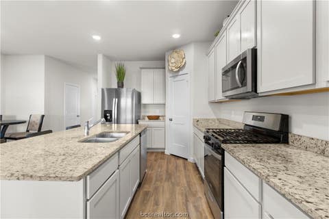 Tiny photo for 2010 Champions Drive, Navasota, TX 77868 (MLS # 26009491)