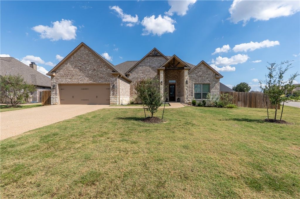 Photo of 3206 Rose Hill Lane, Bryan, TX 77808 (MLS # 25012246)