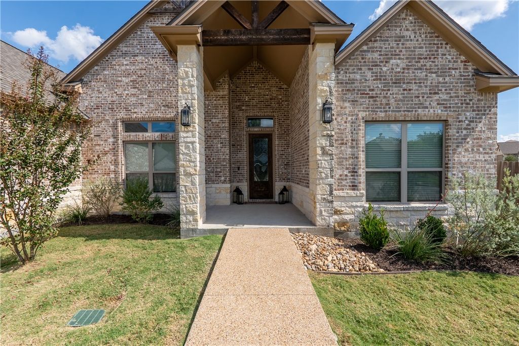 Photo of 3206 Rose Hill Lane, Bryan, TX 77808 (MLS # 25012246)