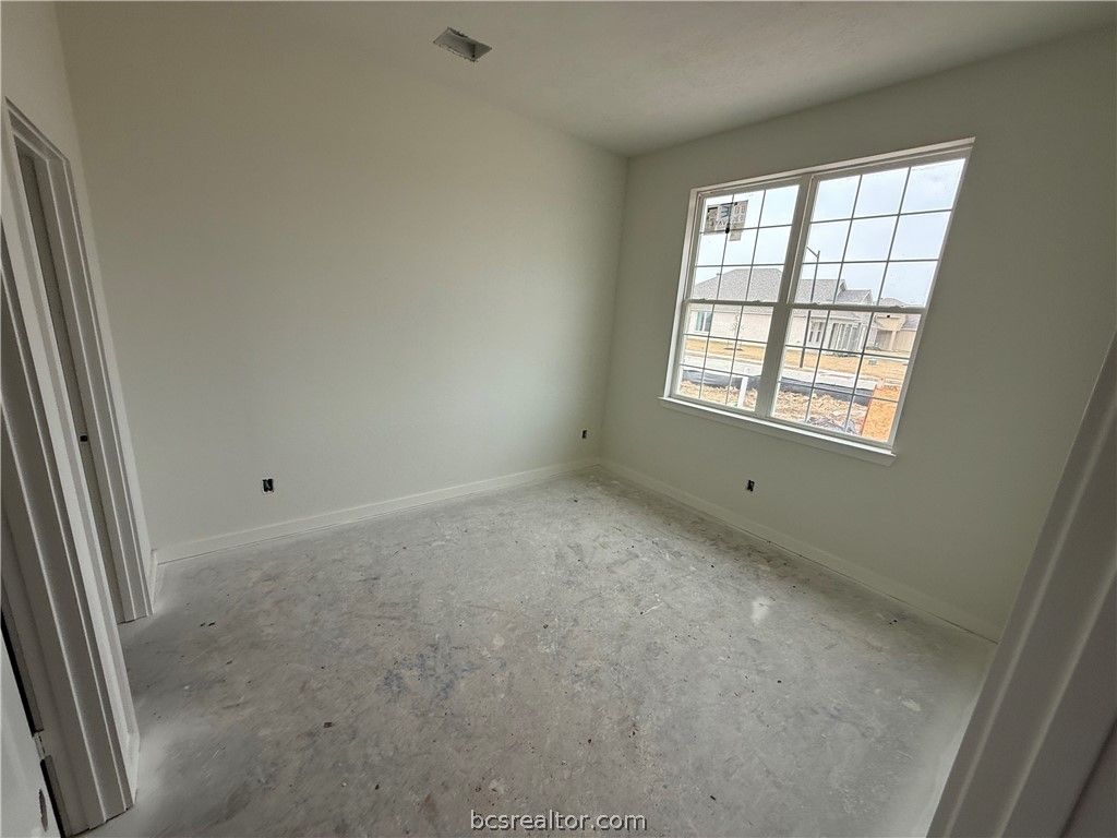 Photo of 1535 Birdie Court, Navasota, TX 77868 (MLS # 26002092)