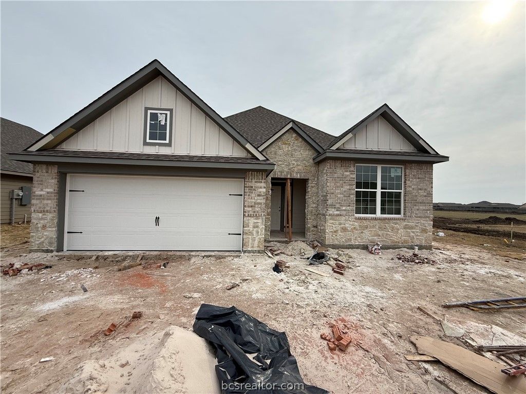 Photo of 1535 Birdie Court, Navasota, TX 77868 (MLS # 26002092)