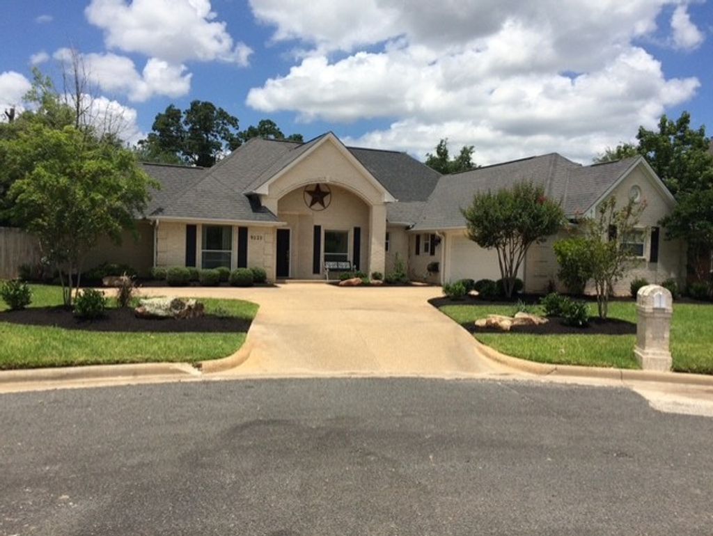 Photo of 9223 Brookwater Circle, College Station, TX 77845 (MLS # 26001793)