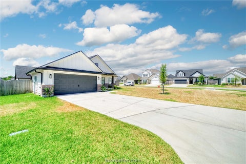 Tiny photo for 2105 Aleppo Court, Bryan, TX 77807 (MLS # 26010636)