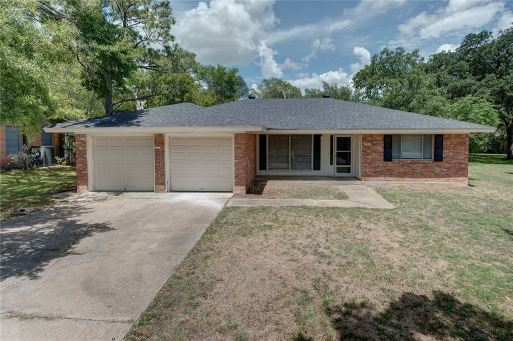 Photo of 703 Lee Avenue, College Station, TX 77840 (MLS # 26004686)