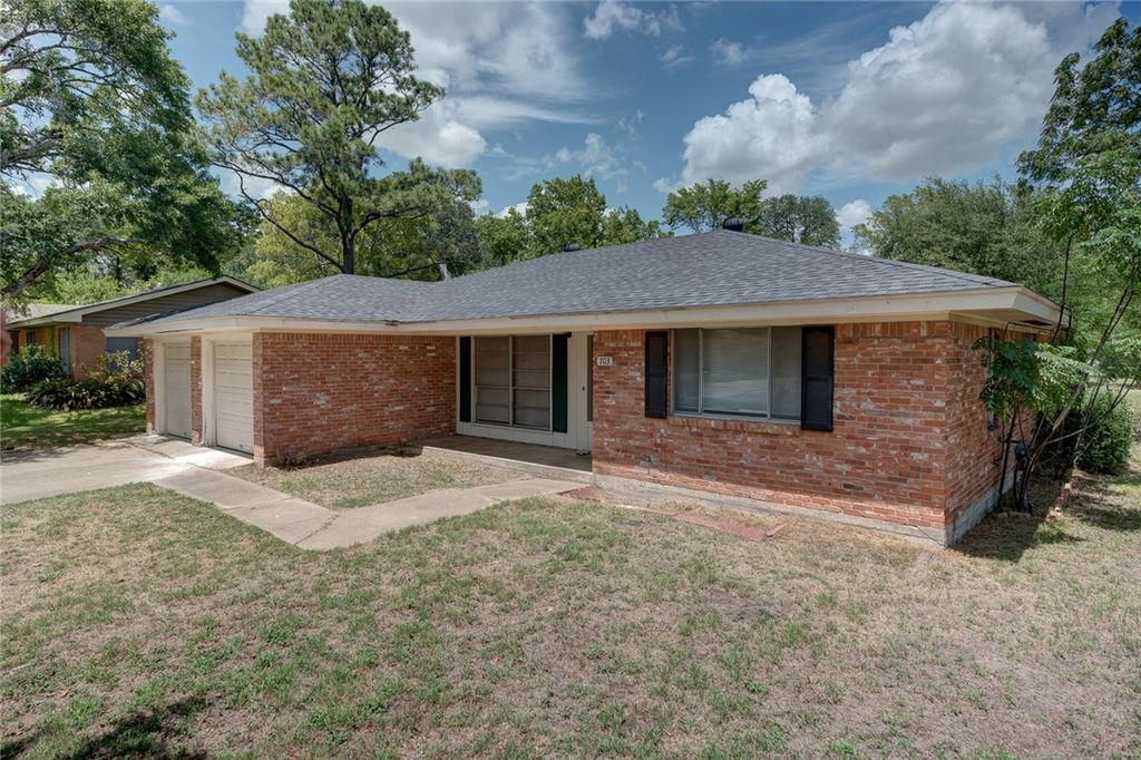 Photo of 703 Lee Avenue, College Station, TX 77840 (MLS # 26004686)