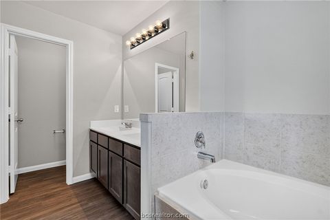 Tiny photo for 4702 Los Pines Way, Bryan, TX 77807 (MLS # 26009078)