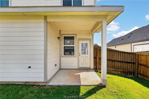 Tiny photo for 4702 Los Pines Way, Bryan, TX 77807 (MLS # 26009078)