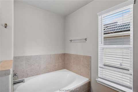 Tiny photo for 4702 Los Pines Way, Bryan, TX 77807 (MLS # 26009078)