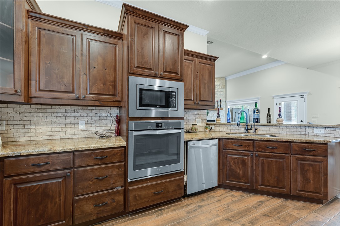 Bryan, Texas 77808, United States, 5 Bedrooms Bedrooms, ,3 BathroomsBathrooms,Residential,Active,76581