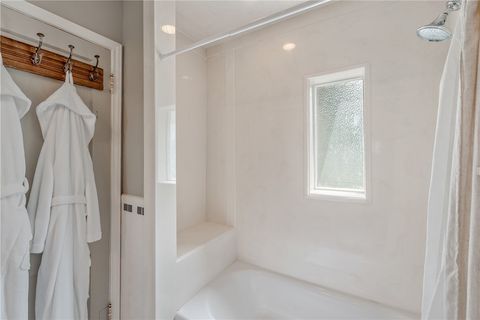 Tiny photo for 1506 E Washington Ave Ave, Navasota, TX 77868 (MLS # 25012898)