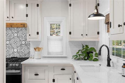 Tiny photo for 1506 E Washington Ave Ave, Navasota, TX 77868 (MLS # 25012898)