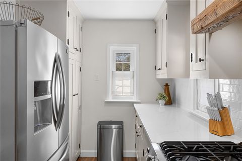 Tiny photo for 1506 E Washington Ave Ave, Navasota, TX 77868 (MLS # 25012898)