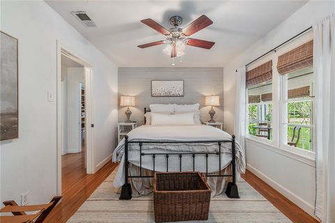 Tiny photo for 1506 E Washington Ave Ave, Navasota, TX 77868 (MLS # 25012898)