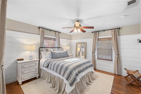 Tiny photo for 1506 E Washington Ave Ave, Navasota, TX 77868 (MLS # 25012898)