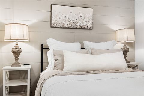 Tiny photo for 1506 E Washington Ave Ave, Navasota, TX 77868 (MLS # 25012898)