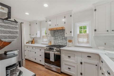 Tiny photo for 1506 E Washington Ave Ave, Navasota, TX 77868 (MLS # 25012898)