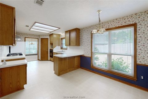 Tiny photo for 4603 Colonial Circle, College Station, TX 77845 (MLS # 26004581)