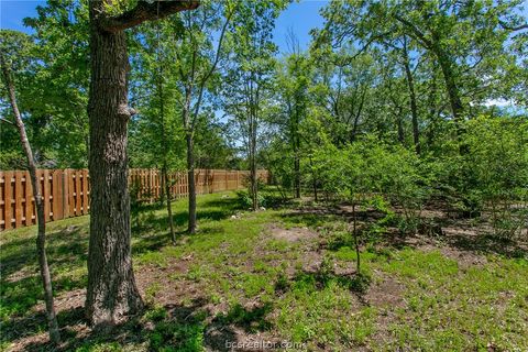 Tiny photo for 4603 Colonial Circle, College Station, TX 77845 (MLS # 26004581)