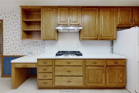 Tiny photo for 4603 Colonial Circle, College Station, TX 77845 (MLS # 26004581)