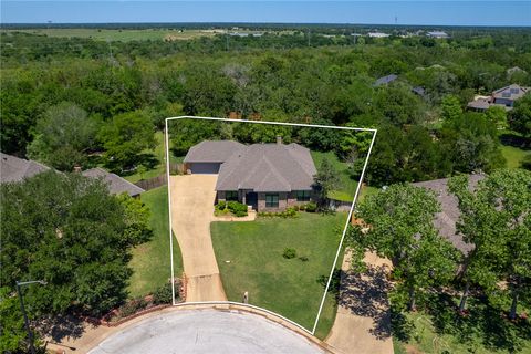 Tiny photo for 4603 Colonial Circle, College Station, TX 77845 (MLS # 26004581)