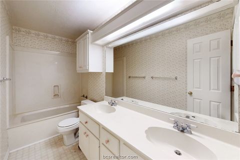 Tiny photo for 4603 Colonial Circle, College Station, TX 77845 (MLS # 26004581)