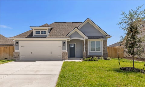 Photo of 1529 Birdie Court, Navasota, TX 77868 (MLS # 26009769)
