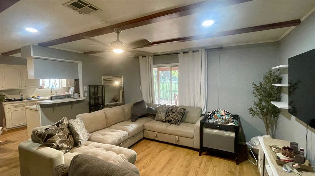 Photo of 902 S Easterwood Street, Hearne, TX 77859 (MLS # 25012666)