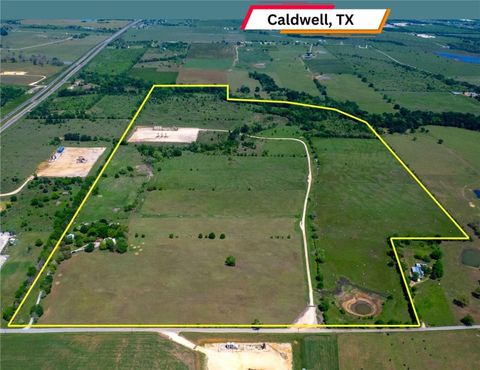 305 County Road 108 Caldwell TX 77836