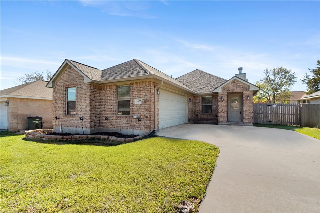 Photo of 2402 Pleasant Rose Circle, Bryan, TX 77808 (MLS # 26008698)