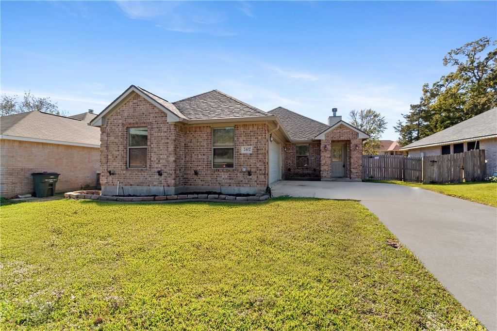 Photo of 2402 Pleasant Rose Circle, Bryan, TX 77808 (MLS # 26008698)