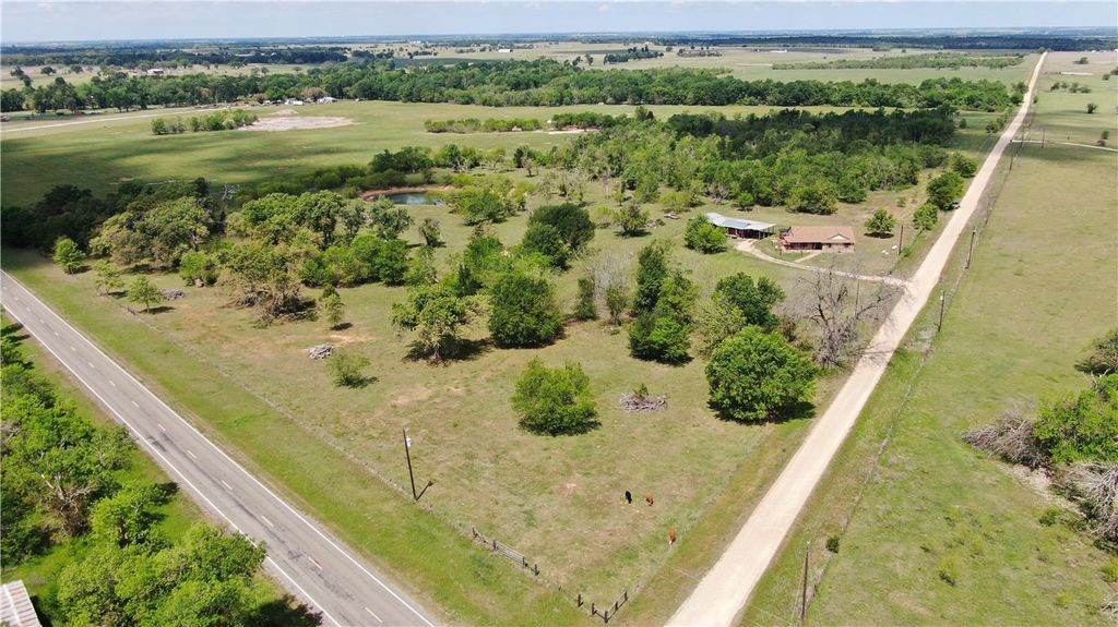 Photo of 197 COUNTY ROAD 268, Cameron, TX 76520 (MLS # 26004610)