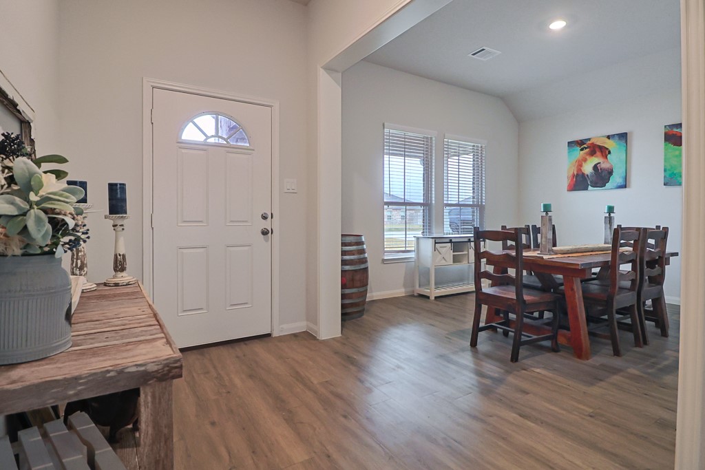 Navasota, Texas 77868, United States, 3 Bedrooms Bedrooms, ,2 BathroomsBathrooms,Residential,Active,6864