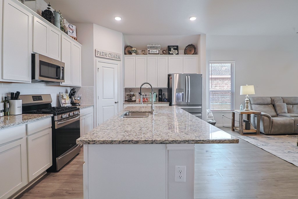 Navasota, Texas 77868, United States, 3 Bedrooms Bedrooms, ,2 BathroomsBathrooms,Residential,Active,6864